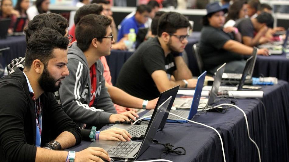 33105816_10156509377117422_1095123884891439104_n